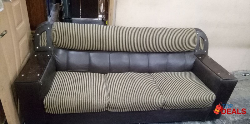 123 sofa set in good condition image 3