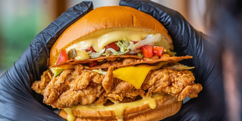 Burger King 2 Big For Two Deal For Rs.1199/- 4 