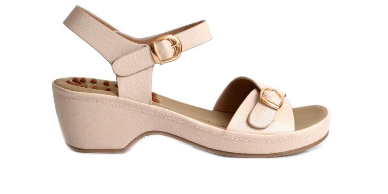 Metro Shoes Blessed Friday Sale Flat 10% & 20% off 4 