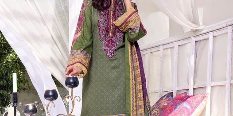 Khas Stores Blessed Friday Sale! Flat 25% & 50% Off 4 