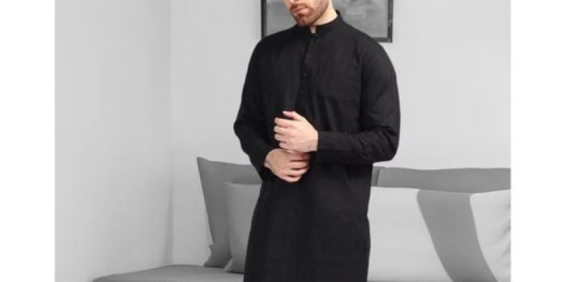 Royal Tag BLACK ESSENTIALS! Sale Upto 50% Off 4 