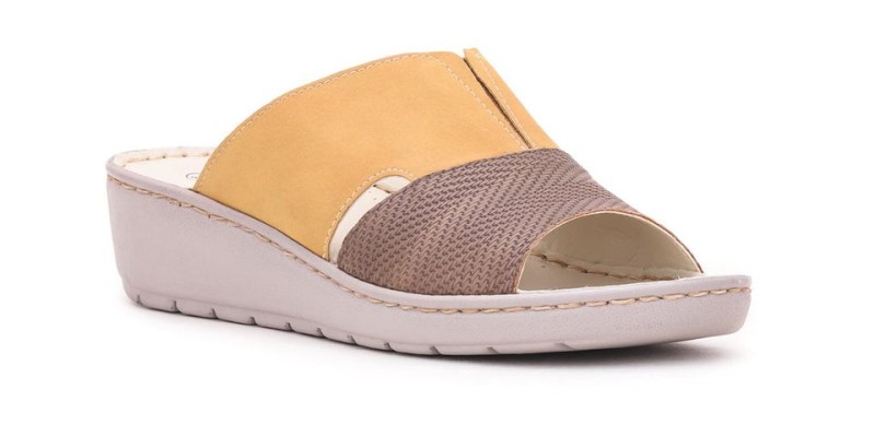 Stylo Shoes Pakistan Day Sale! FLAT 20% off 5 